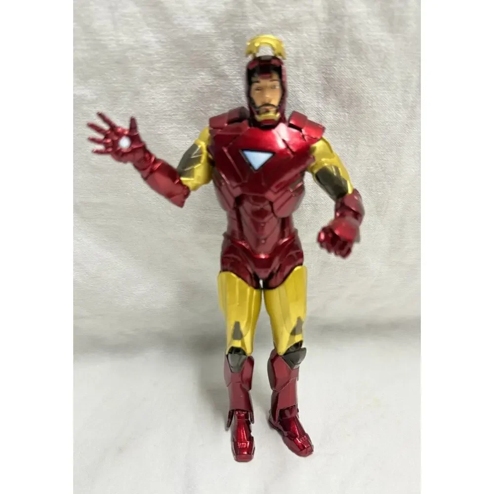 Marvel Iron Man Mark VI Figure Action 2012 Color Red And Gold 7”